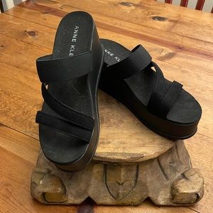 Anne Klein platform sandals black size 8 or 9
